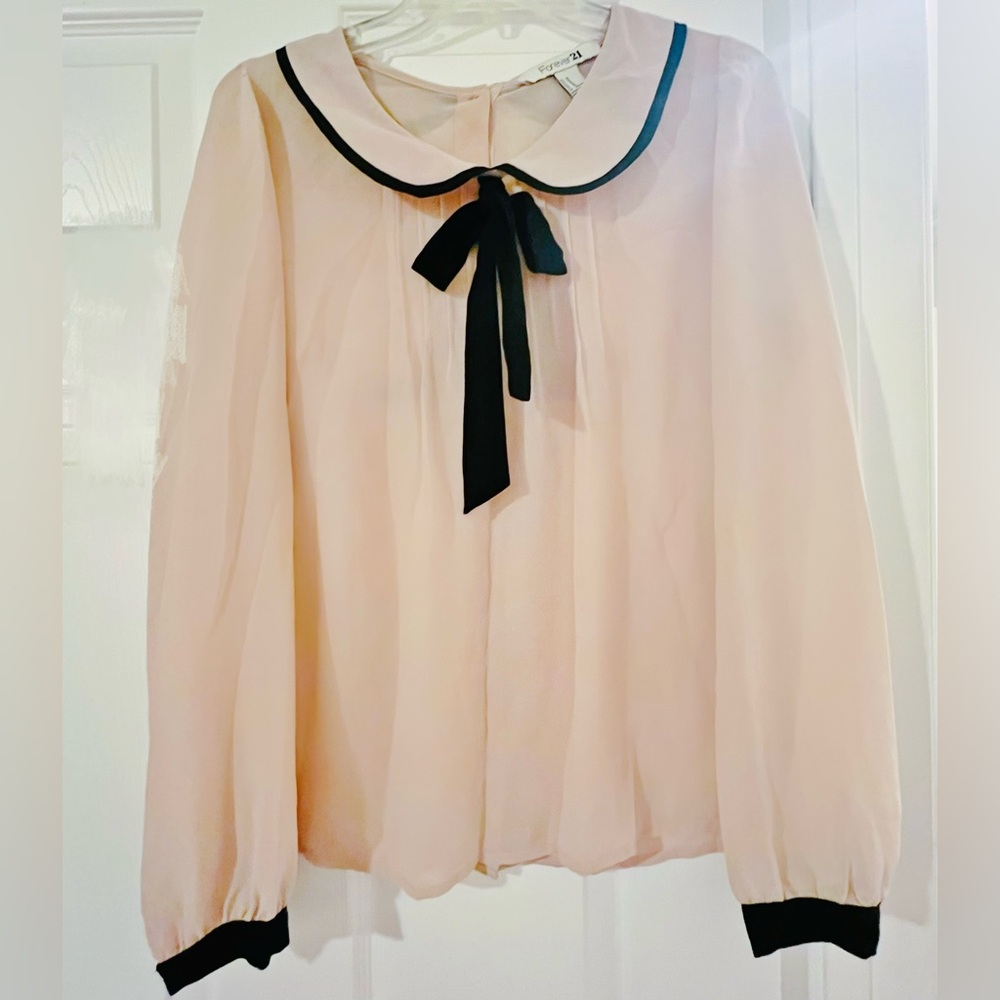 Jirai kei Ryosan Pink Blouse with Black Ribbon